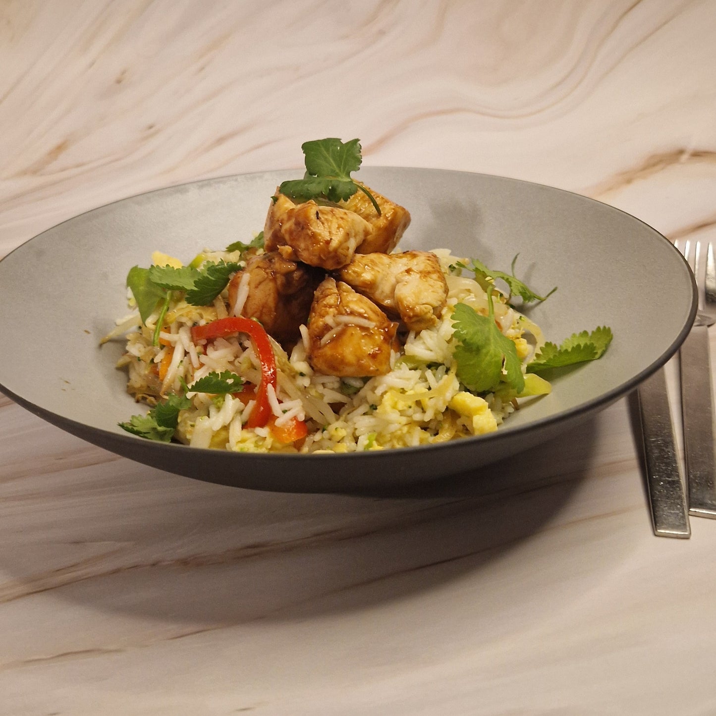 Nasi goreng, kip en oosterse groentjes - vanaf vrijdag