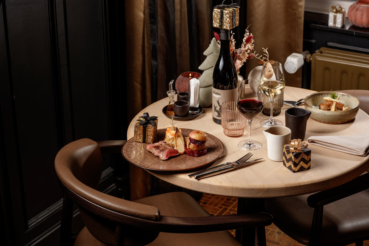 Sfeerbeeld bij het feestelijke viergangenmenu van Restaurant Arno in Beveren