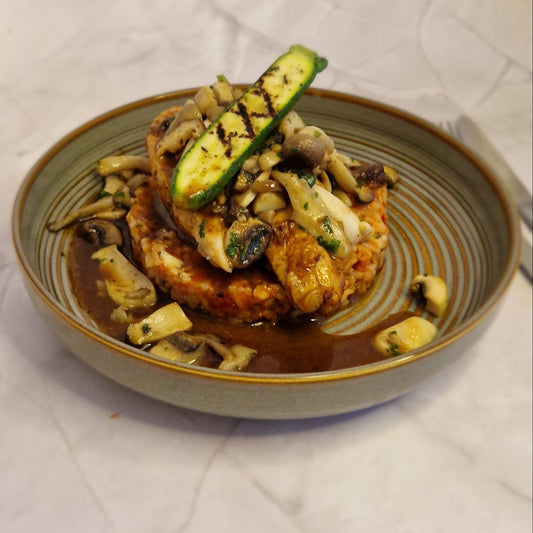 Gegrilde kipfilet, zuiderse risotto, courgette en tomaat - vanaf donderdag