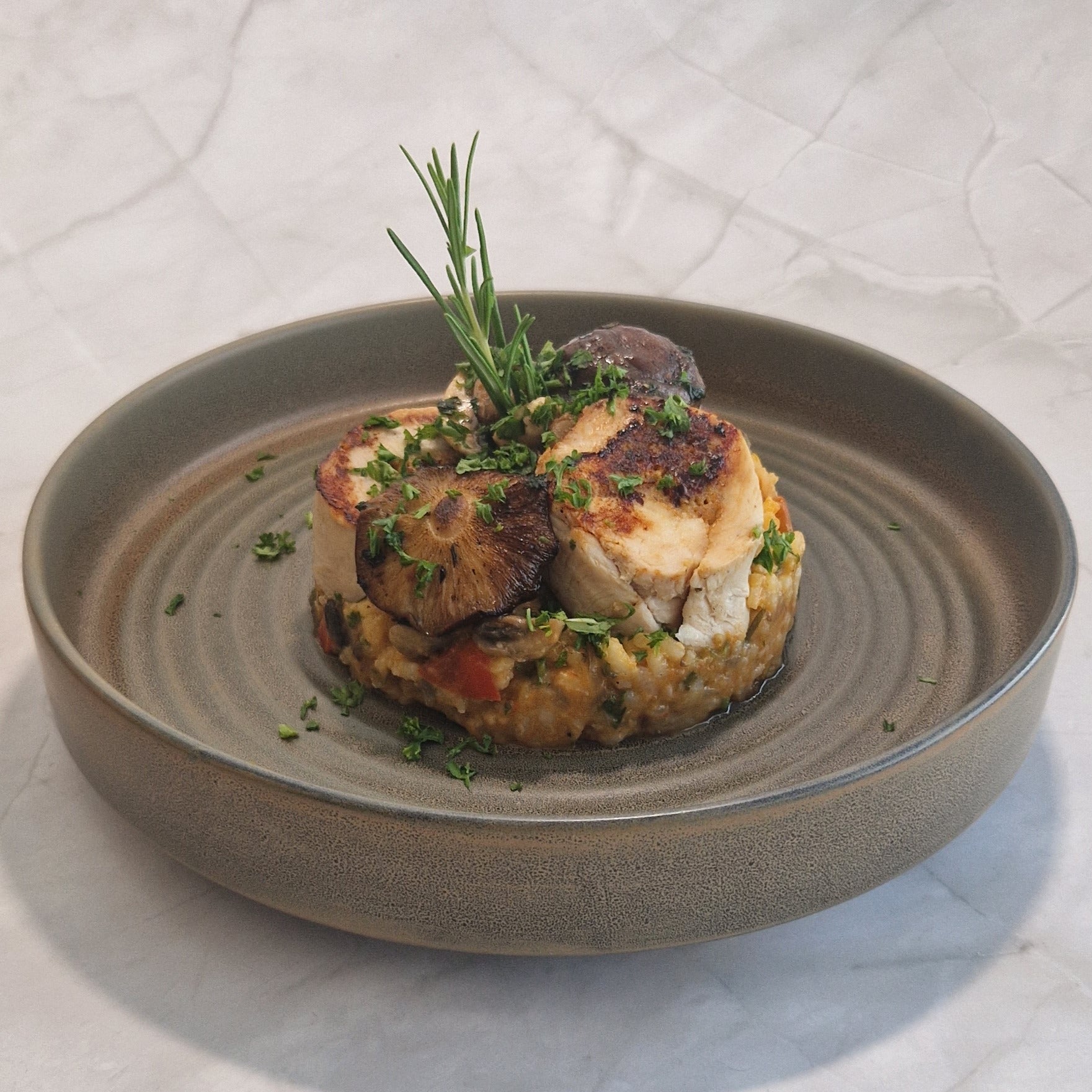 Toscaanse kip met smeuige tomatenrisotto van Arno to go in Beveren 