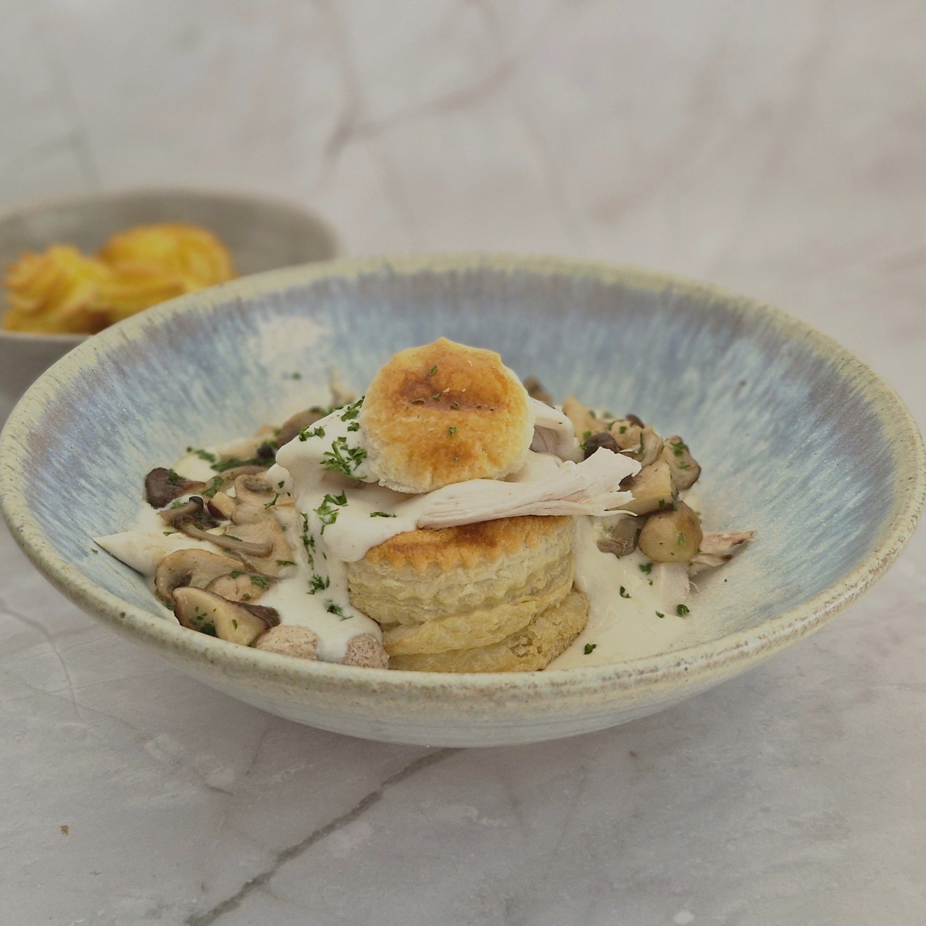 Arno’s vol-au-vent met hoevekip, gehaktballetjes en champignons van Arno’s to go in Beveren